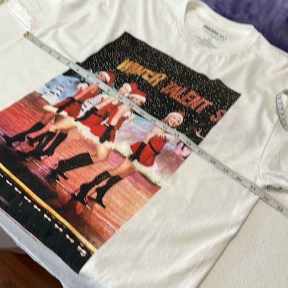 Mean Girls Christmas "Talent Show" Long Sleeve Tee NWT Sz M/L - Picture 7 of 9